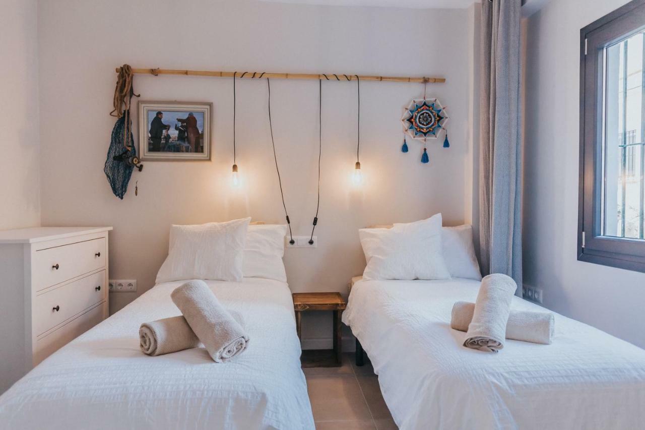 Malaga Beach House, 2 City Bikes, 2 Children'S Bikes, Wifi, Big Terrace, Bbq, Family, Childfriendly ภายนอก รูปภาพ